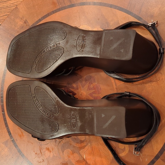 'Naturalizer' brand Size 9 Leather upper. Meyer&Frank's sold. - Picture 6 of 10